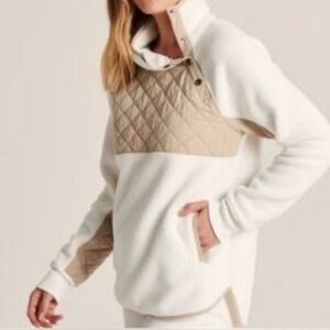 Abercrombie Asymmetrical Snap Up Fleece